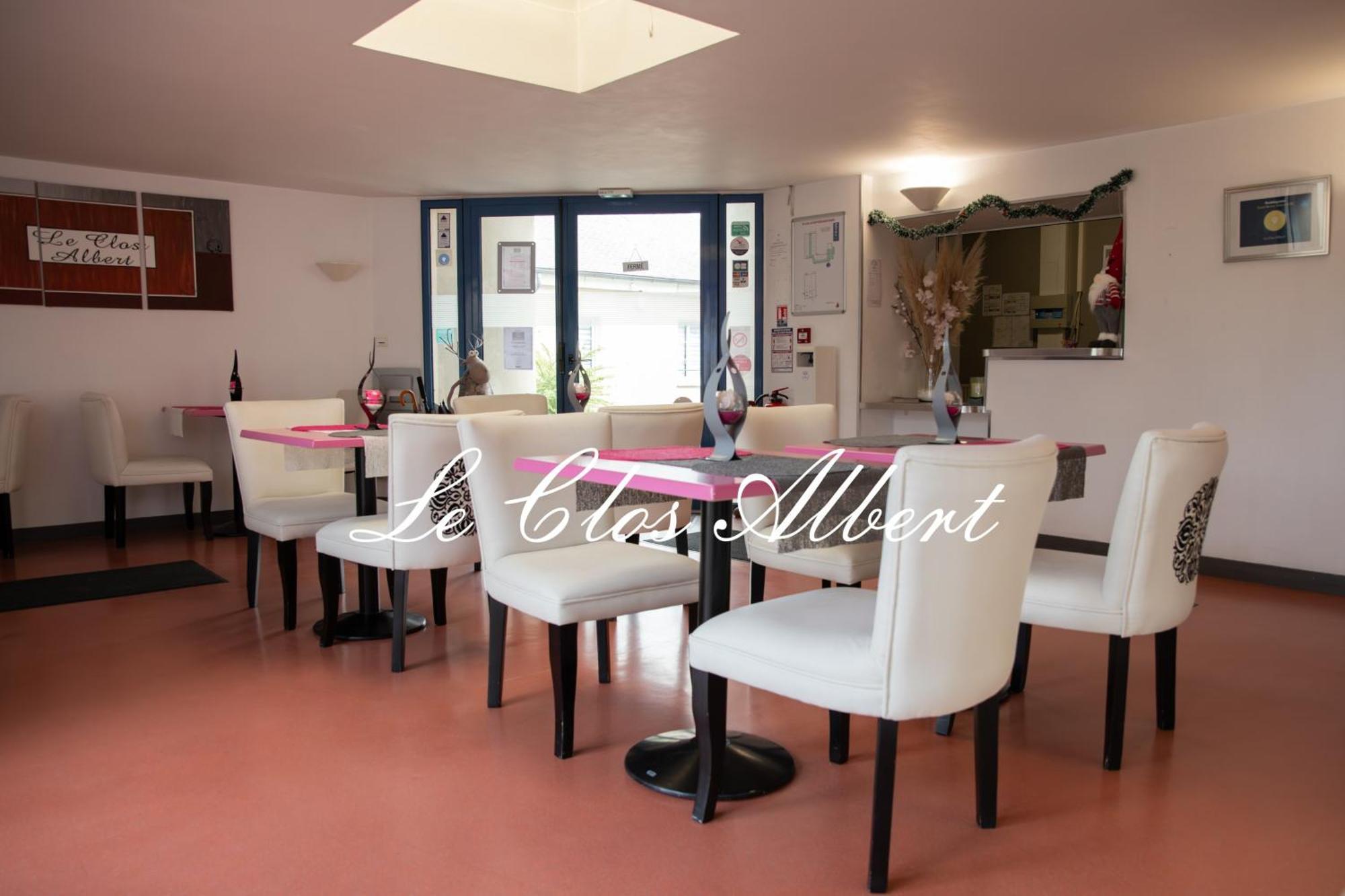 Le Clos Albert Loudun Eksteriør bilde