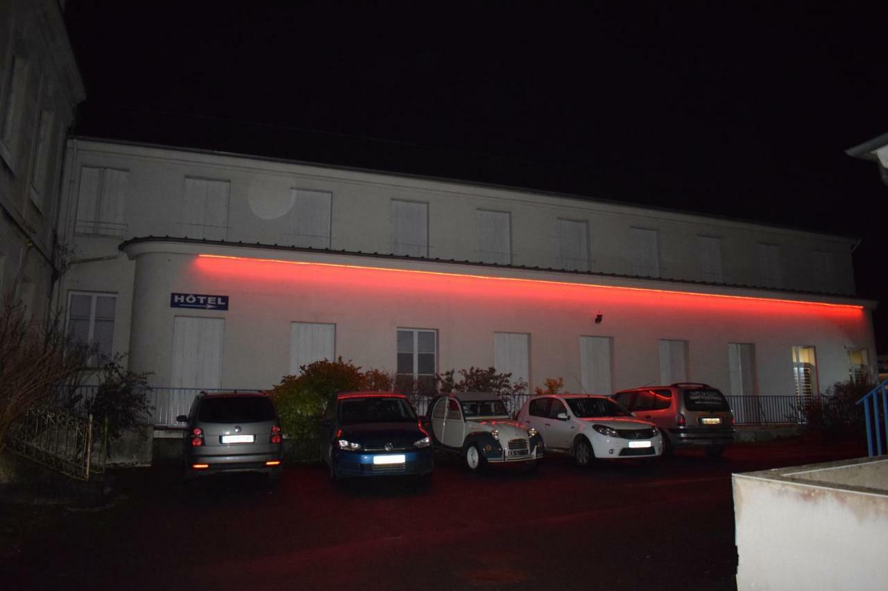 Le Clos Albert Loudun Eksteriør bilde